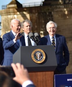(NEW) President of the United States Joe Biden Visits Kentucky to Promote Bipartisan Infrastructure Law. January 4, 2023, Covington, Kentucky, USA: U.S. President Joe Biden was joined by U.S. Senate Minority Leader Mitch McConnell at an event promoting the Bipartisan Infrastructure Law. The two leaders praised Bipartisanship and working together for the Country. Credit: Kyle Mazza/TheNews2 (NEW) President of the United States Joe Biden Visits Kentucky to Promote Bipartisan Infrastructure Law. January 4, 2023, Covington, Kentucky, USA: U.S. President Joe Biden was joined by U.S. Senate Minority Leader Mitch McConnell at an event promoting the Bipartisan Infrastructure Law. The two leaders praised Bipartisanship and working together for the Country. Credit: Kyle Mazza/TheNews2